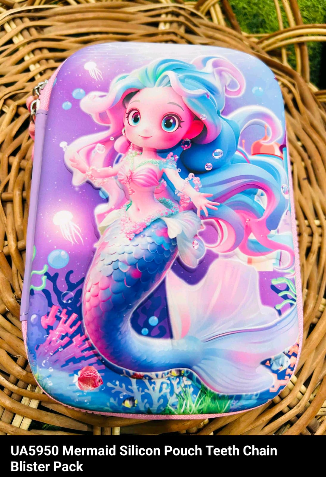 Jumbo mermaid pouch